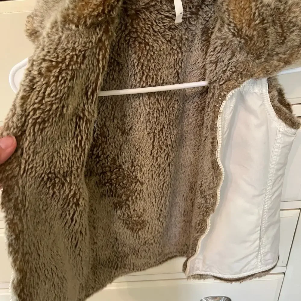 GAP this vest